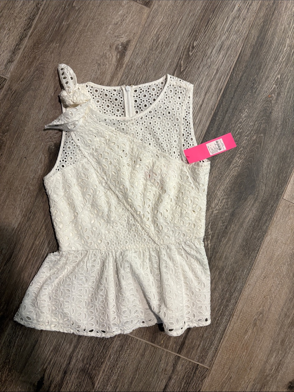 Lilly Pulitzer "Diara" White Oval Flower Petal Eyelet PeplumTop